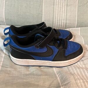 Nike kids Black and Blue Sneakers
